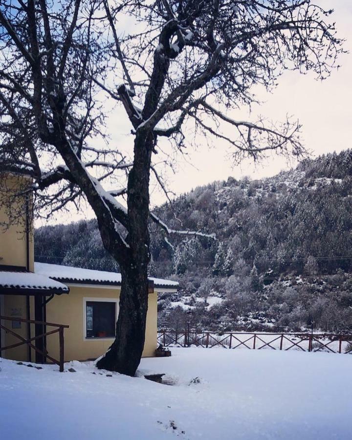Вилла Agriturismo Acquafredda Морманно Экстерьер фото